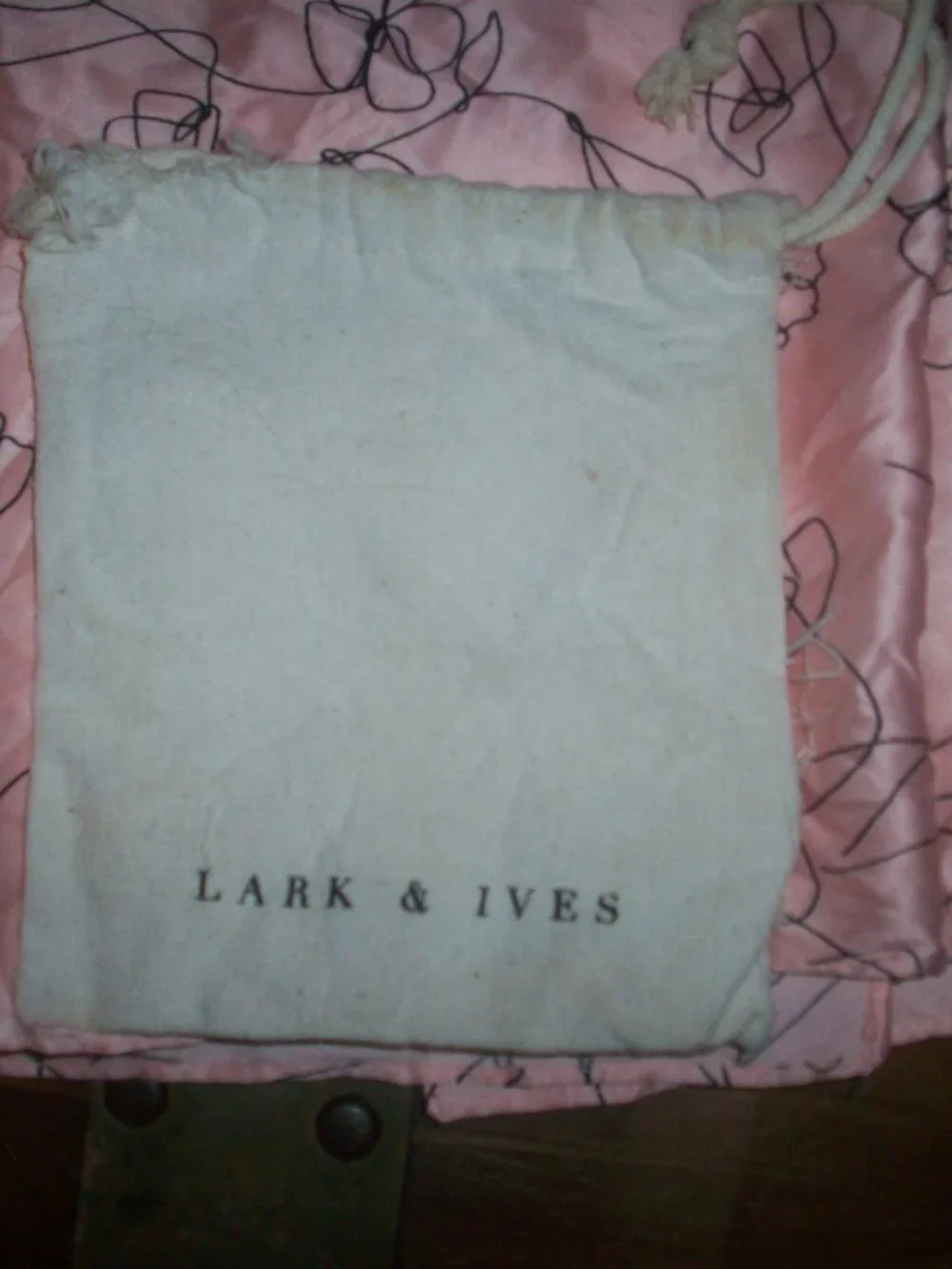 Lark & Ives bag has